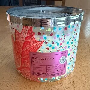 Bath & Body Works 3 Wick Festive Red and Silver Candle